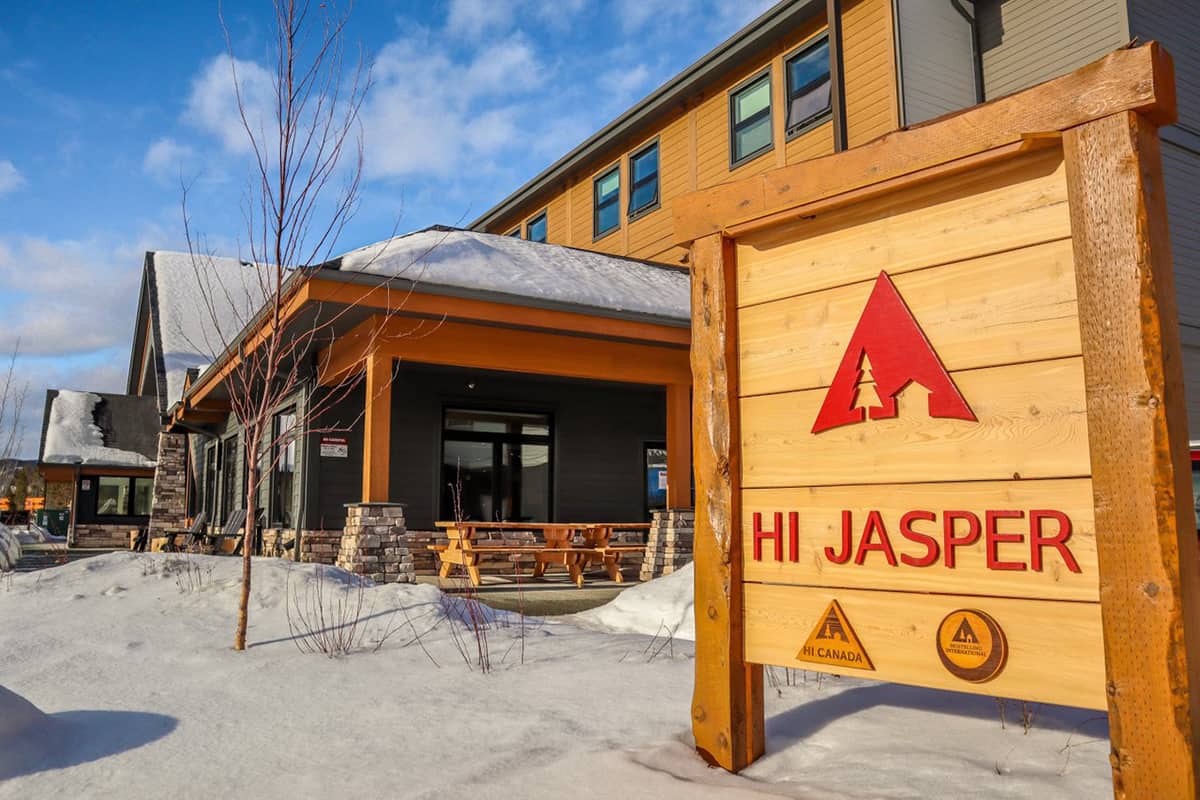 an image of the welcome sign at the HI Jasper Hostel