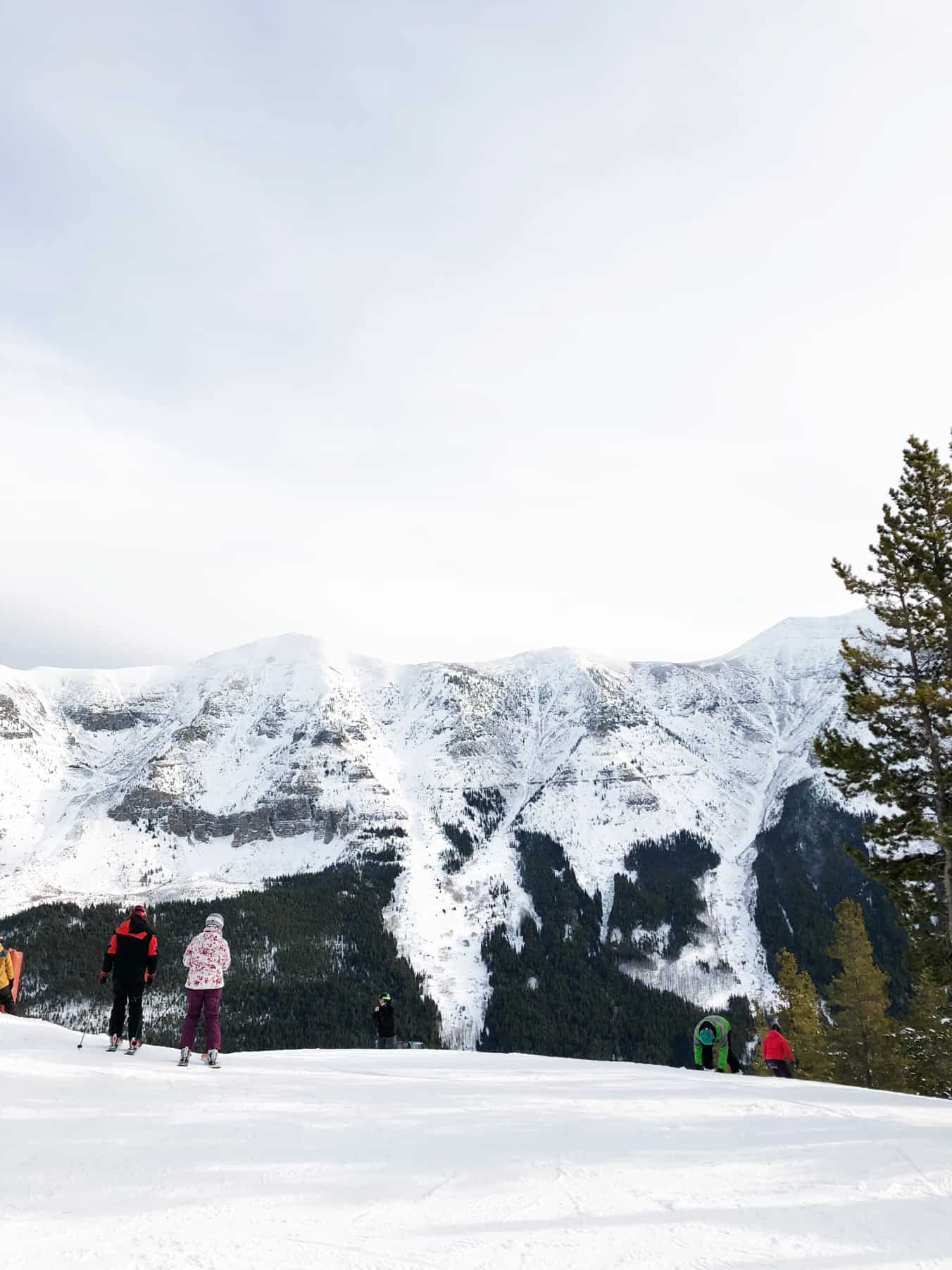 7 Reasons To Ski at Castle Mountain Resort